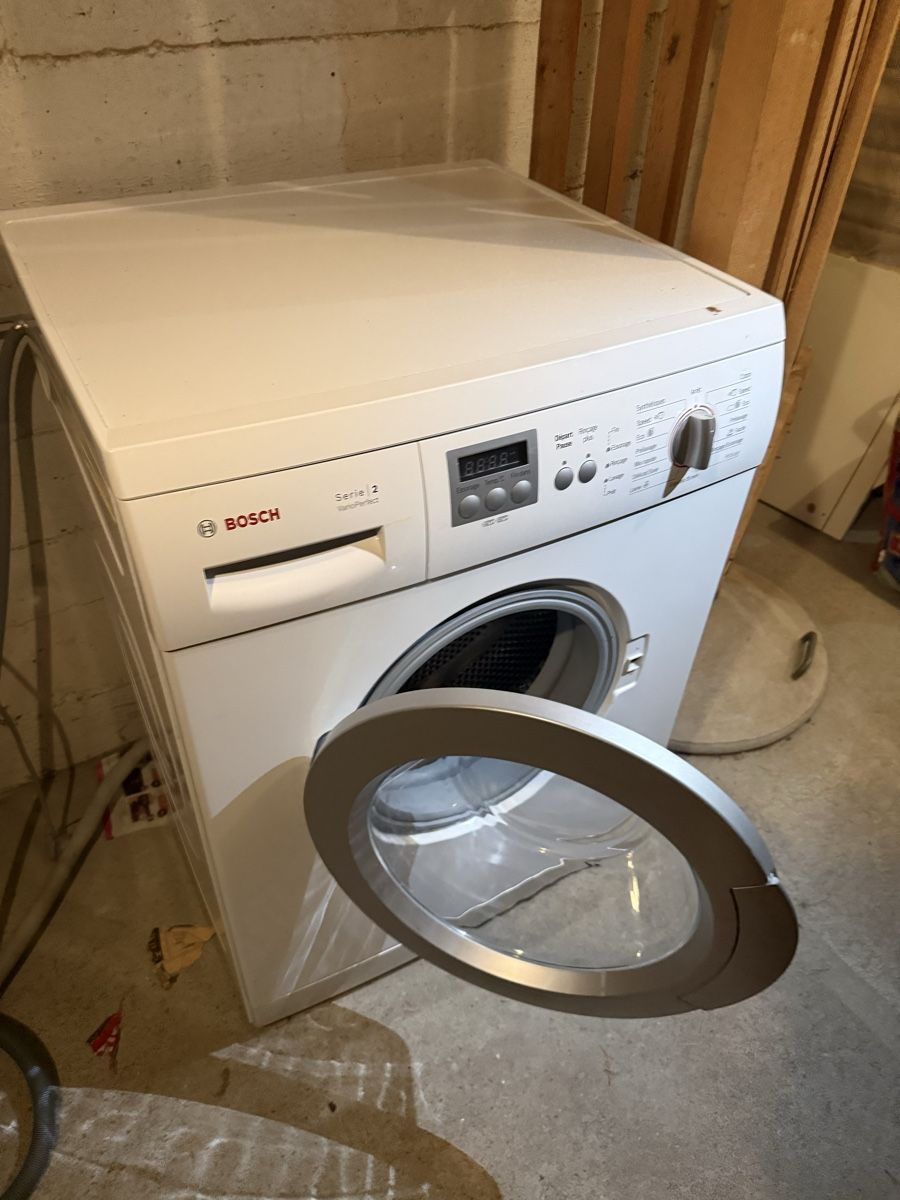 Bosch Lavatrici: Washing machine Bosch Serie 2 VarioPerfect – Usato da Zollikerberg venduto da bar_956f 2