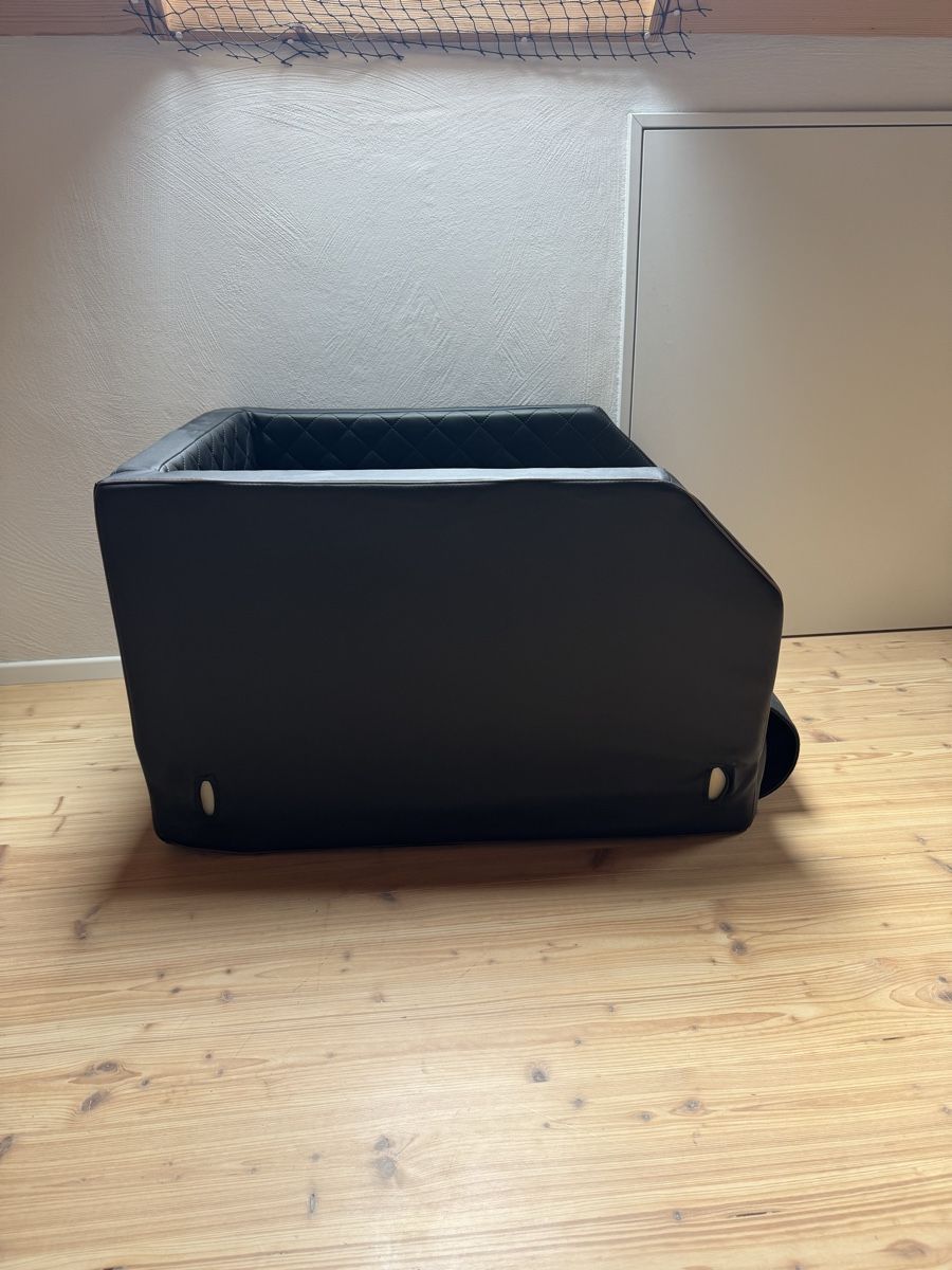 Cucce & Letti: Knuffelwuff Cargo Hunde Auto Transportbox – Usato da Fischenthal venduto da Turborobin 5