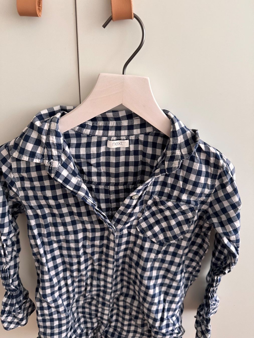 Next Robes et jupes: Hemdkleid Next – D'occasion à Dürrenroth par tvy_bh56 1