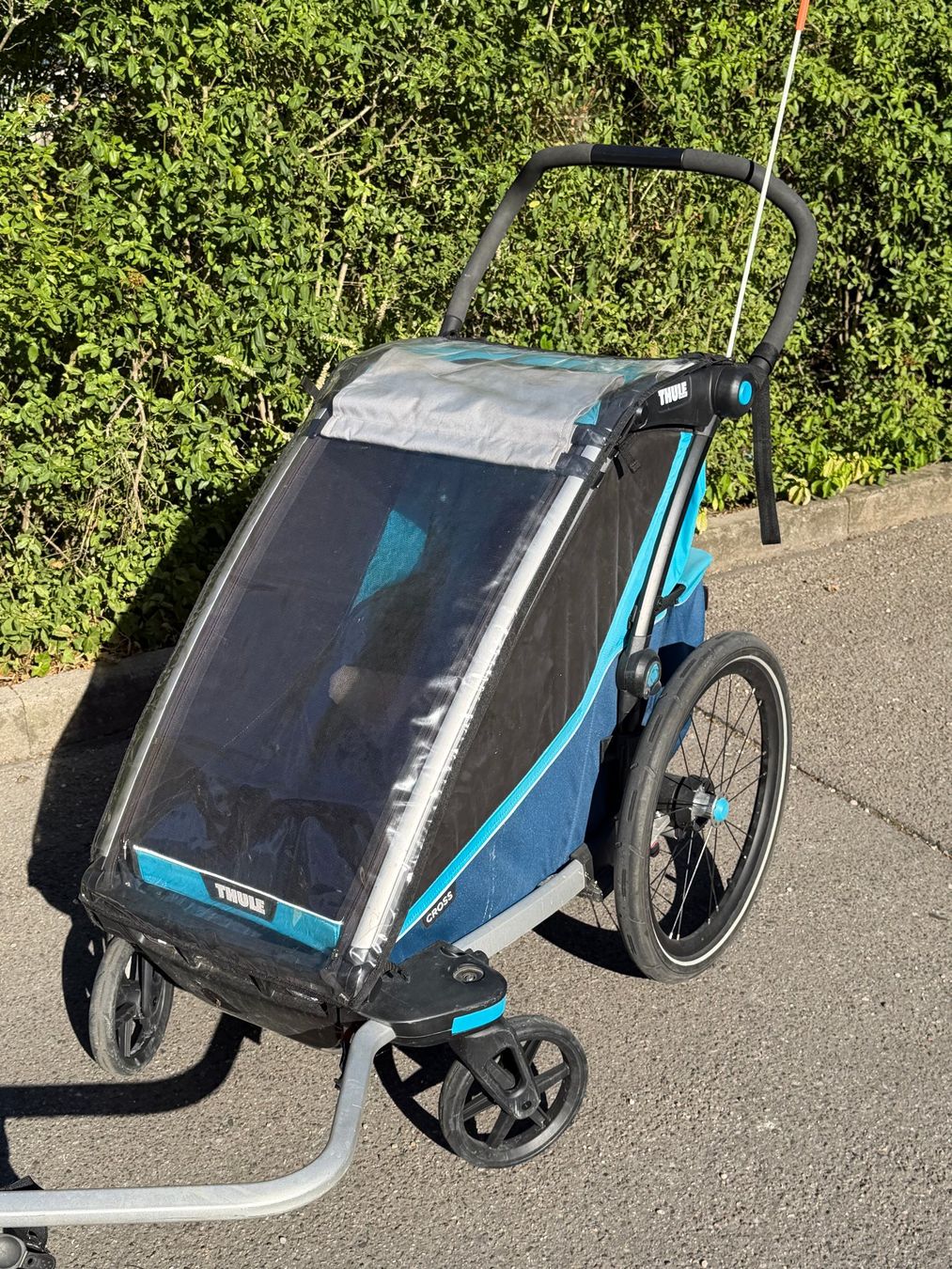 Thule Rimorchi: Thule Chariot Cross 1 + Zubehör – Usato da Basel venduto da berenjeno2 1