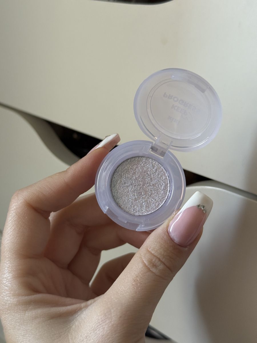 Make-up: Single eyeshadow - Xixi – Nuovo (secondo la descrizione) da Chavannes-près-Renens venduto da elobrgs 1