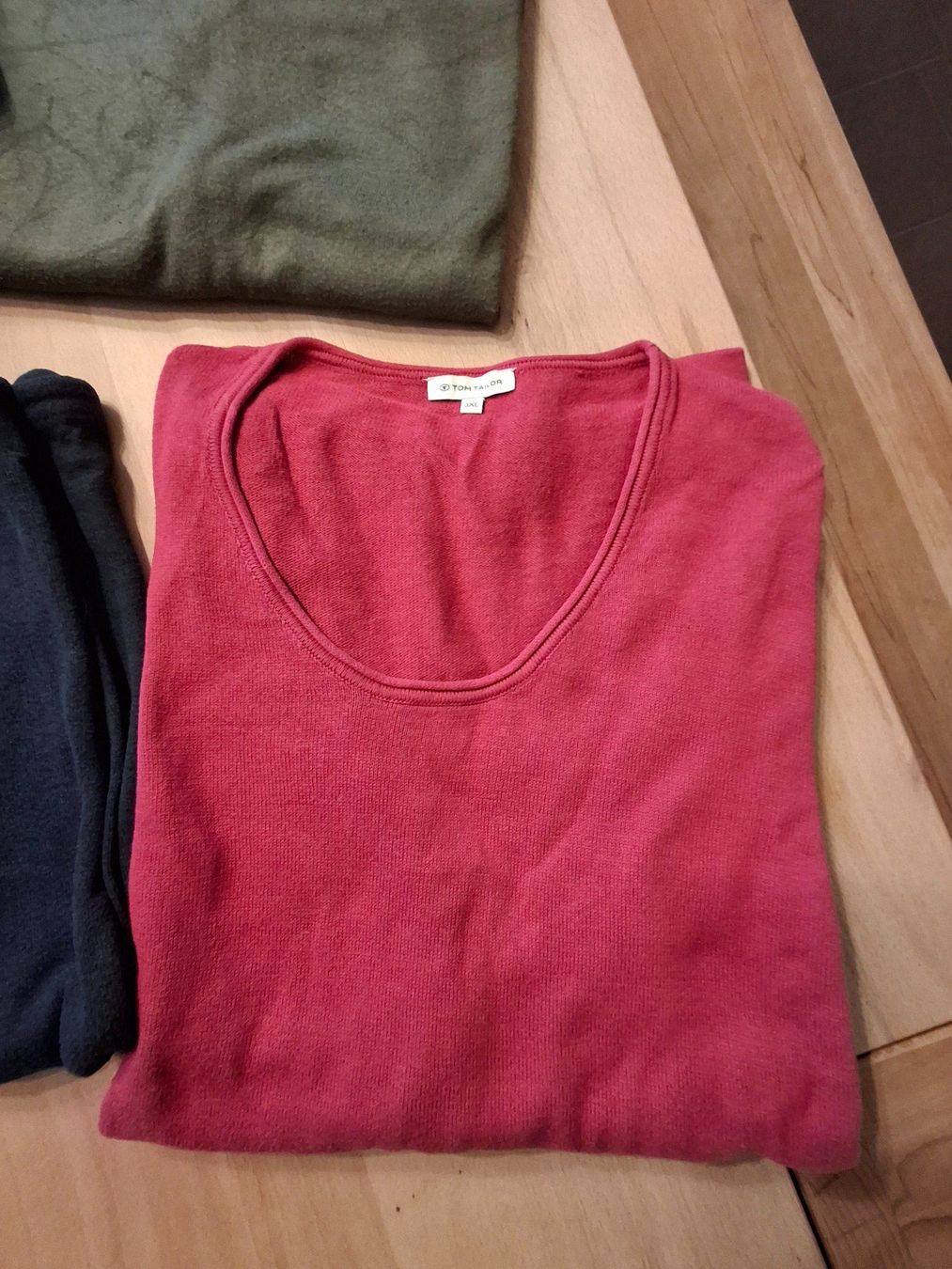 Maglioni & Felpe: 6 Pullover XXL/46 – Usato da Bilten venduto da pelanov 7