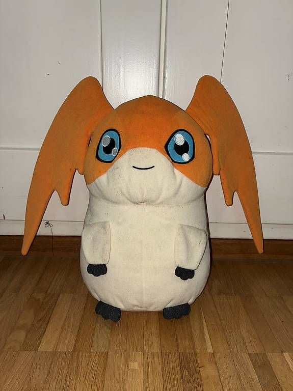 Spielzeuge: Patamon Digimon Squishy Plushie – Gebraucht aus Zürich von Kedelm