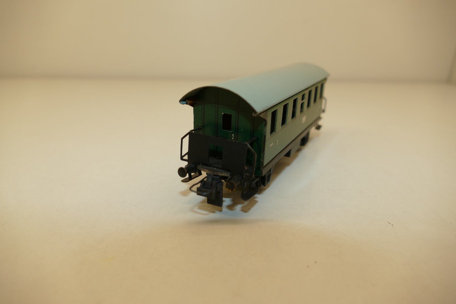 Trix Modellini di ferrovie: Trix Express H0: DB 3.Kl. Personenwagen – Usato da Niederhasli venduto da rail-duerst 3