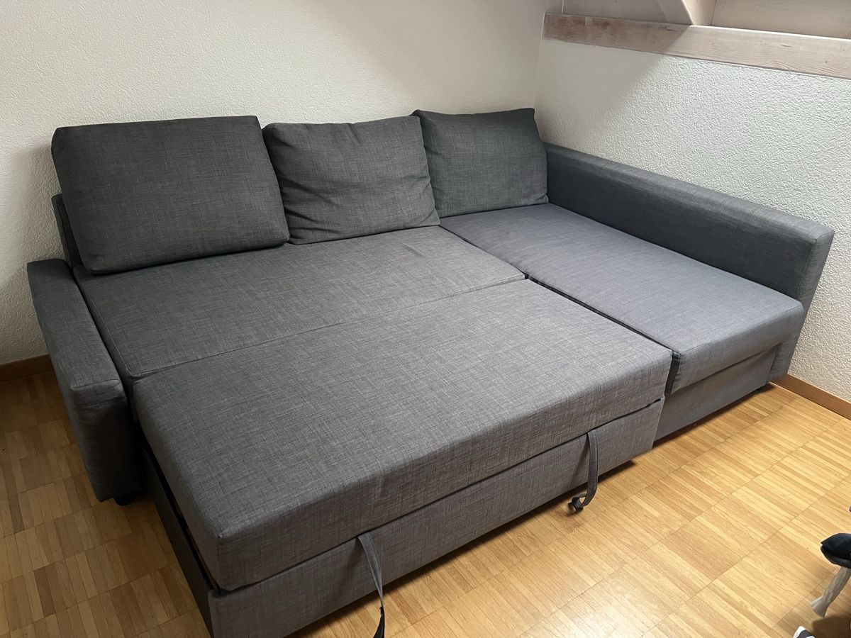 Divani: IKEA FRIHETEN Graues Ecksofa mit Bett – Usato da Watt venduto da rmt07 3