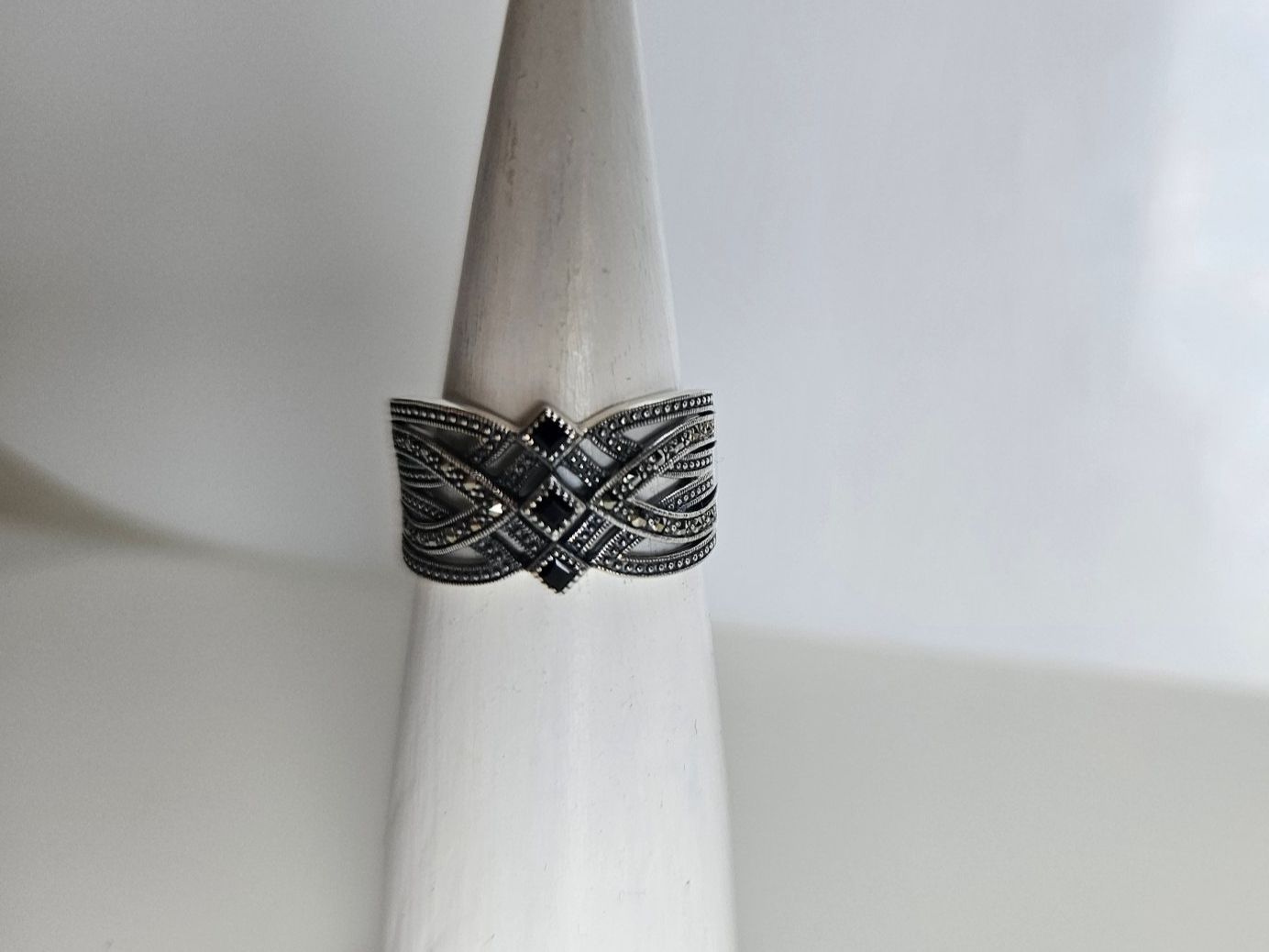 Bagues: Silberring mit schwarzem Spinel Grösse 56 – Neuf (Voir description) à Winterthur par ste_tcx5 5