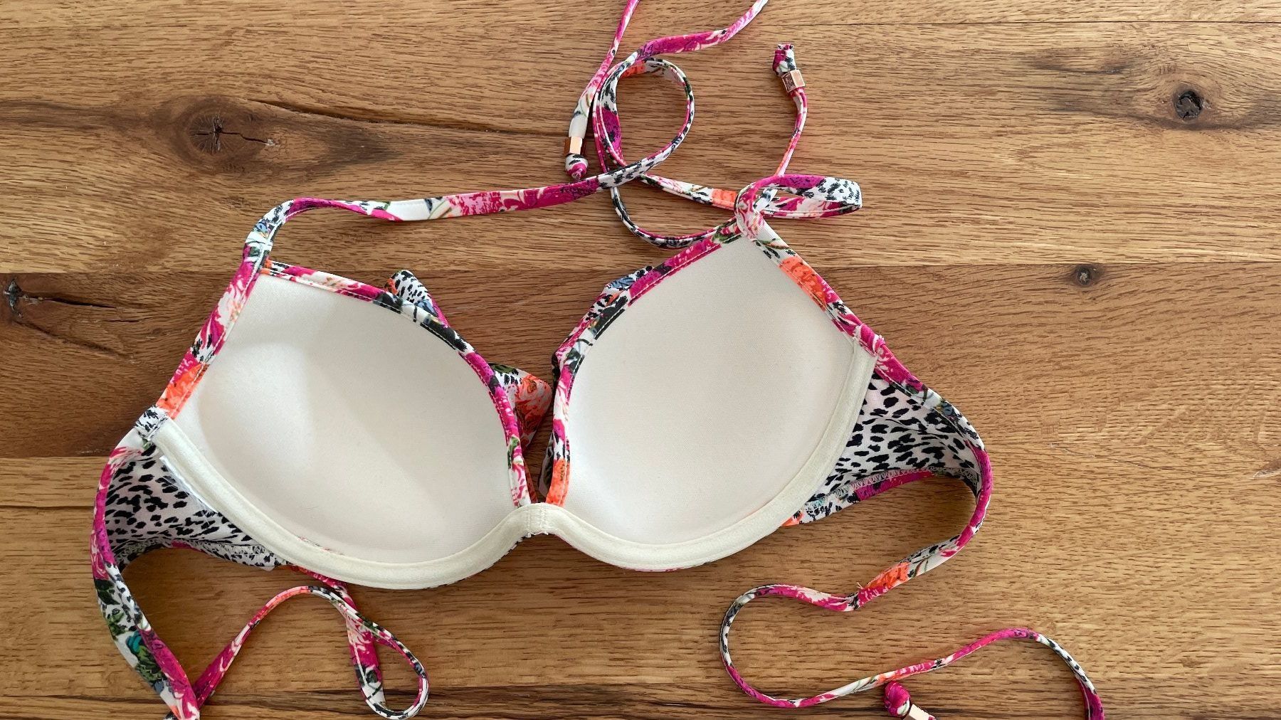 Costumi da bagno & Bikini: Bikini Top – Nuovo (secondo la descrizione) da Burgdorf venduto da Crown. 1
