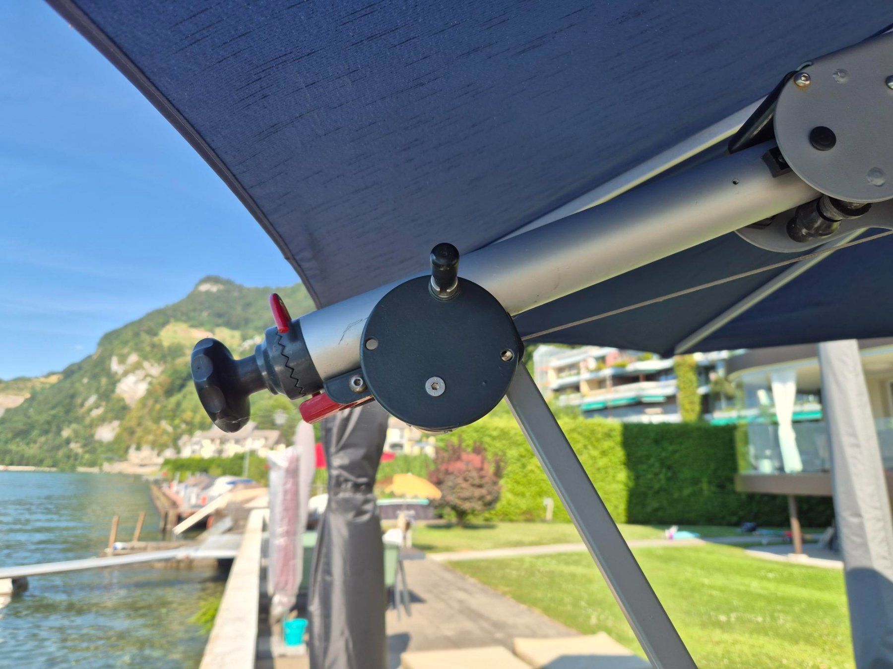 Sonnenschirme: Sonnenschirm blau – Gebraucht aus Stansstad von genovien 5