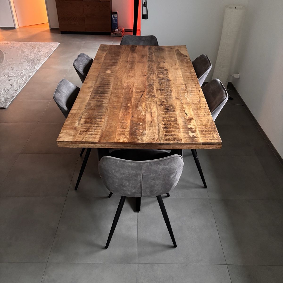 Tavoli: Esstisch mit 6 Stühlen Mangoholz – Usato da Hütten venduto da mir_rkl6