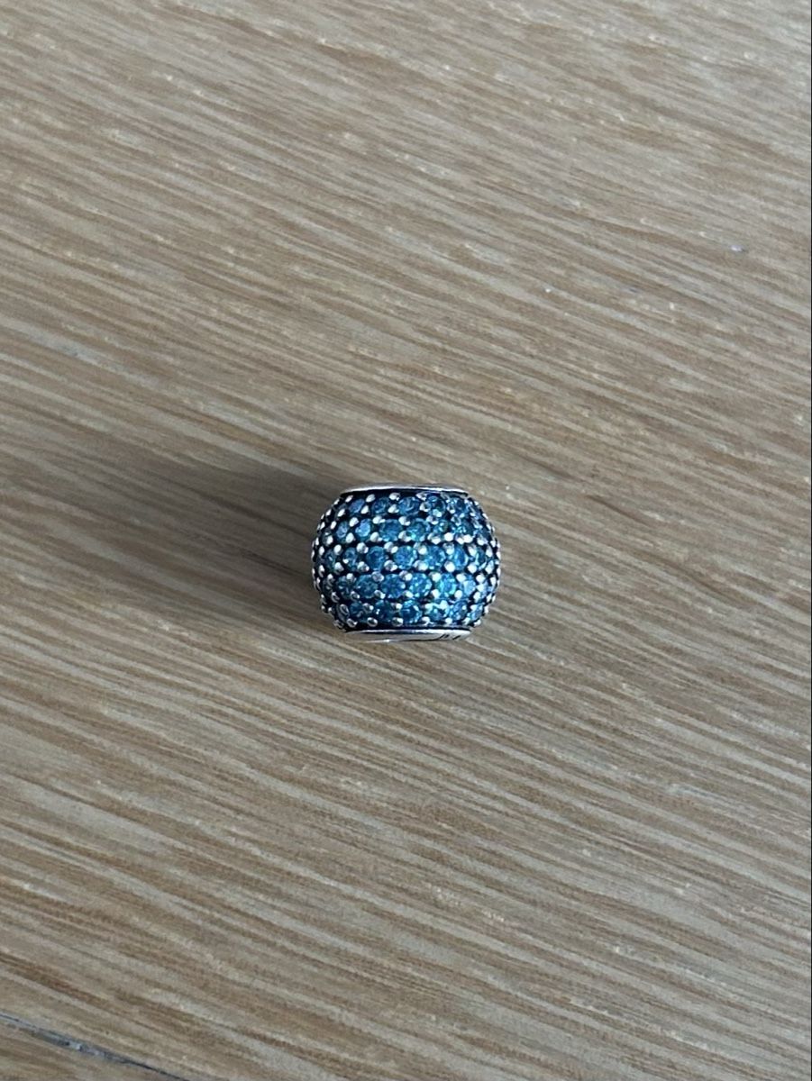 Pandora Altri gioielli: Original Pandora Charm mit blauem Pavé – Usato da Bern venduto da Ilikebluegems