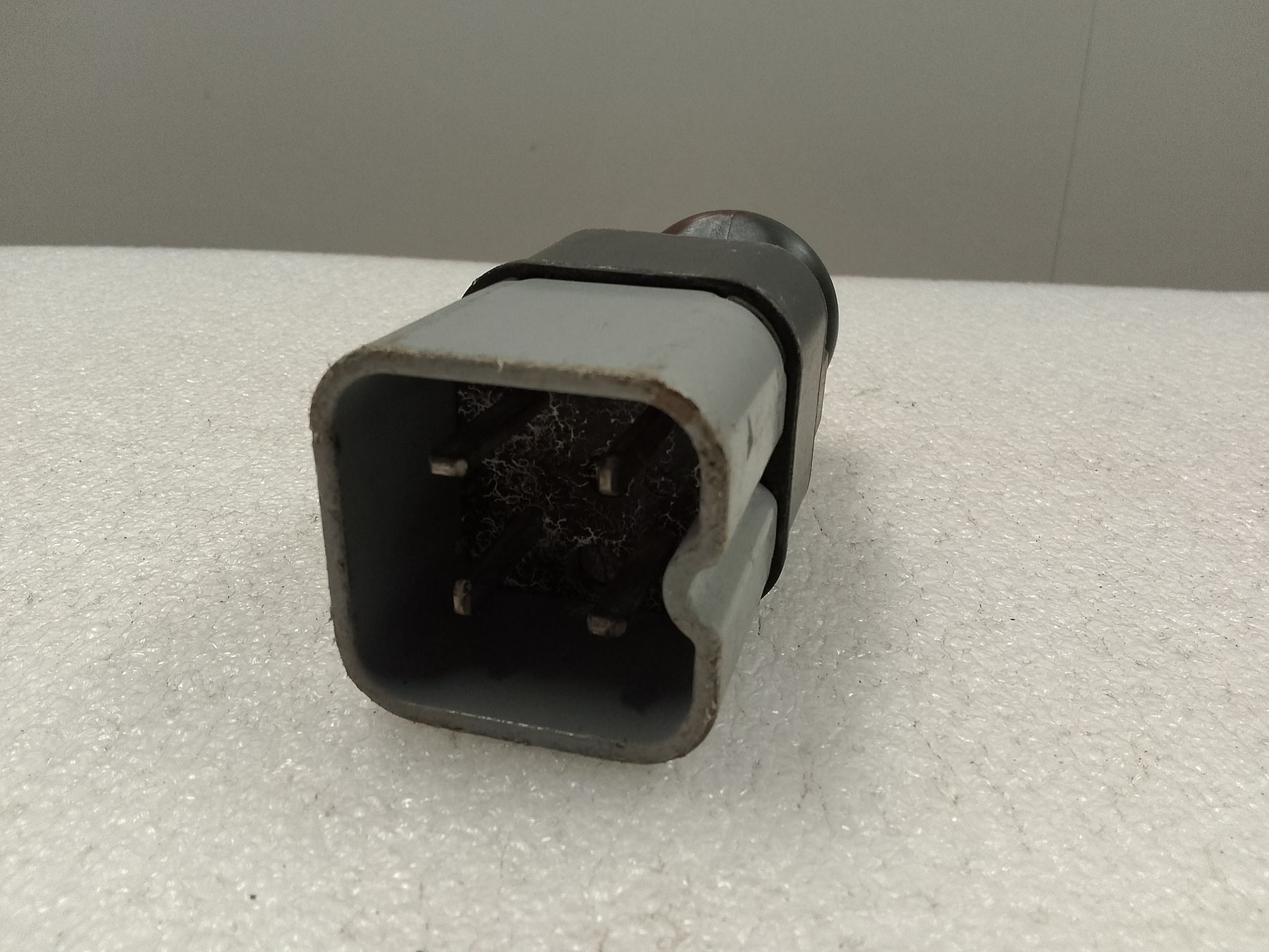 Spine: Stecker J15 vier Polig – Usato da Trubschachen venduto da Caddy8 3
