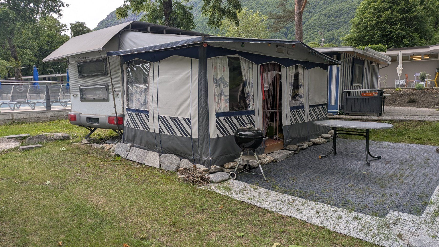 Dethleffs Camping Fahrzeuge: Wohnwagen – Gebraucht aus Serneus von zwe_6wg9 1