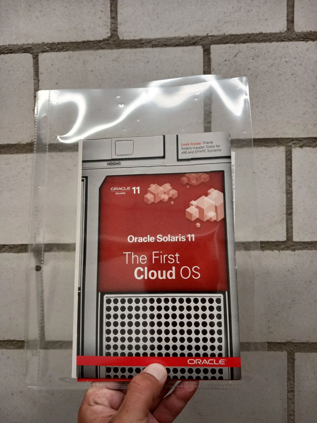 Tutti i DVDs: Oracle Solaris 11 First Cloud Operating System – Nuovo (secondo la descrizione) da Zürich venduto da Marco-2nd-hand