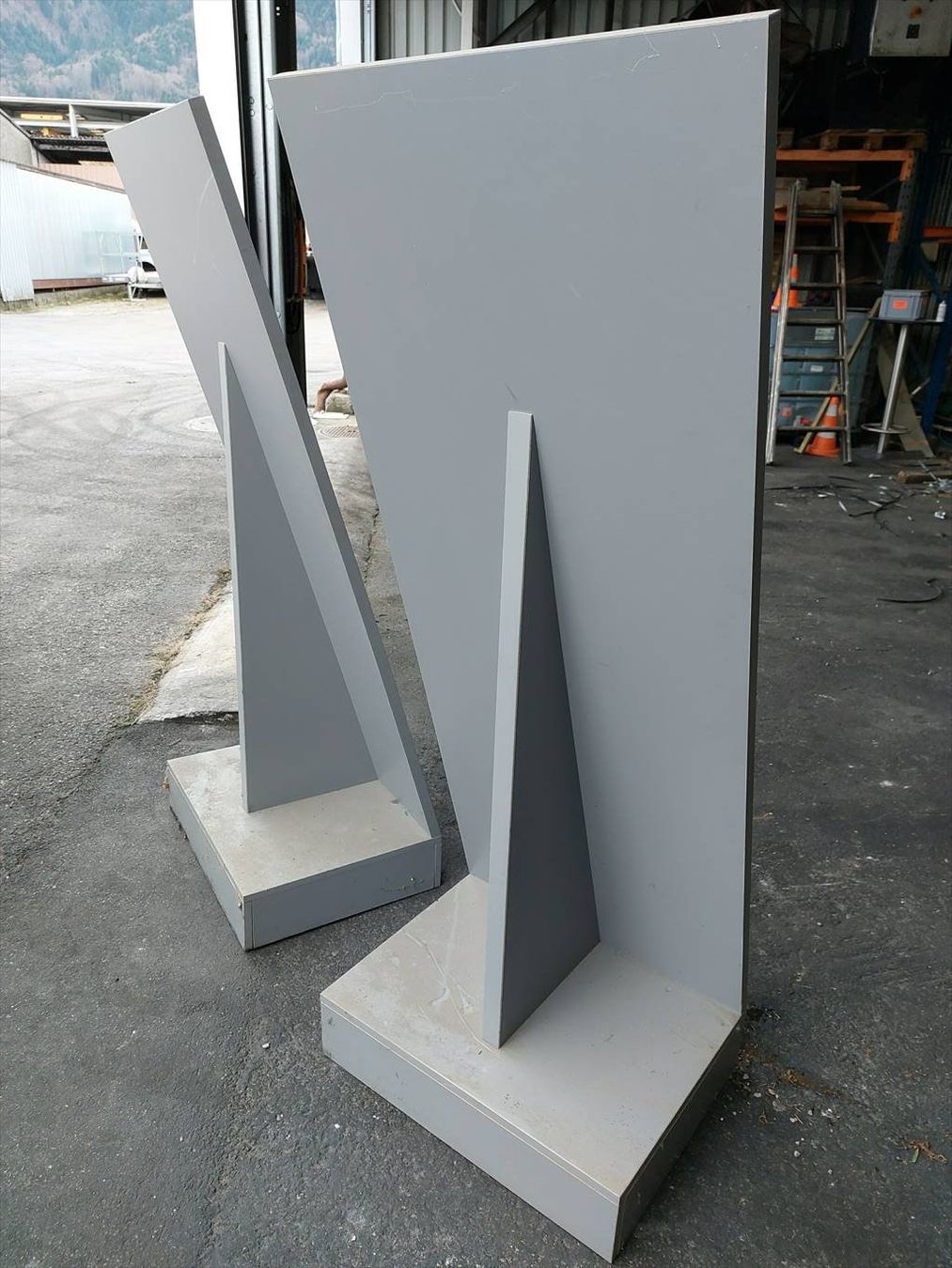 Altro in Decorazioni & Accessori: Felgenhalter (Ausstellung) einzeln – Usato da Reichenburg venduto da T864RX 3