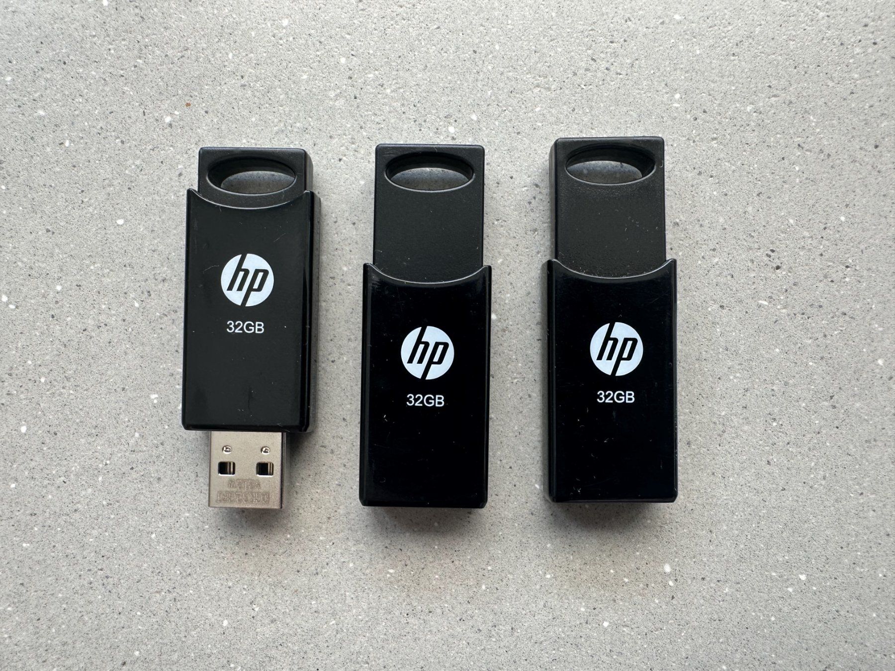 USB Sticks: USB Datensticks 32 GB – Gebraucht aus Winterthur von Ricaston