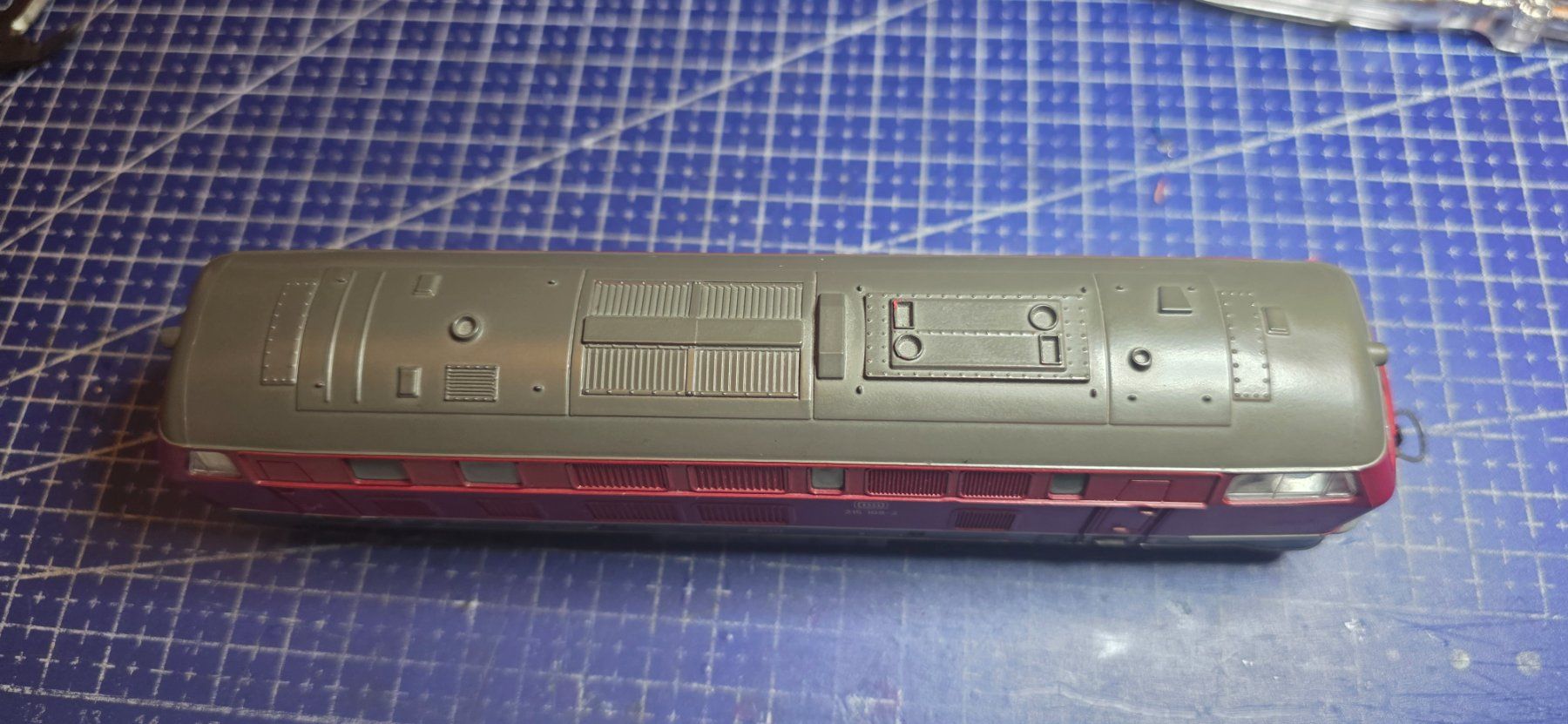 Roco Modellini di ferrovie: HO DB BR215 108-2 DC analog mit digital schnittstelle – Usato da Hochfelden venduto da Danizh0 1
