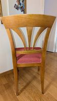 Gepolsterter Holz-Armlehnstuhl mit Federkern