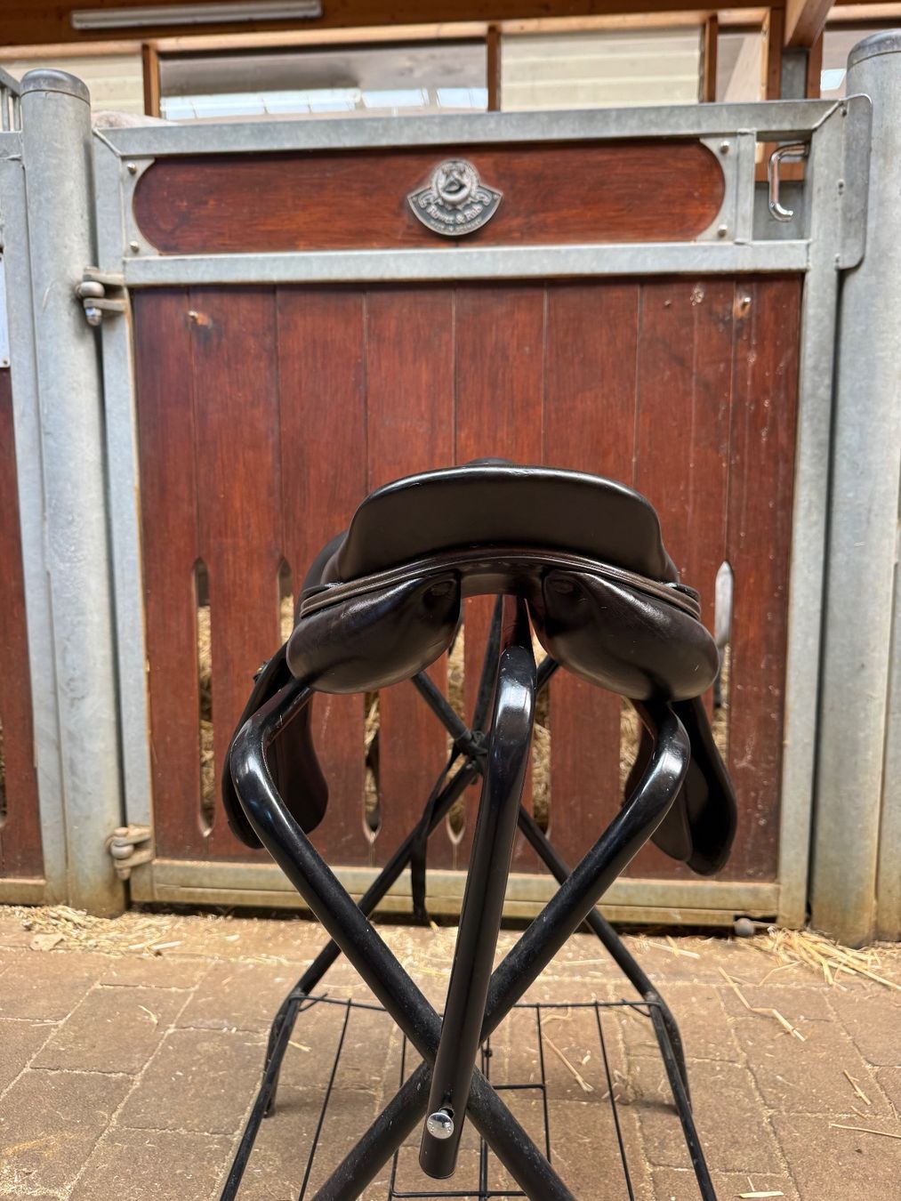 Selles, accessoires: Amerigo Springsattel 17,5" – D'occasion à Baden par liv_5wtq 3