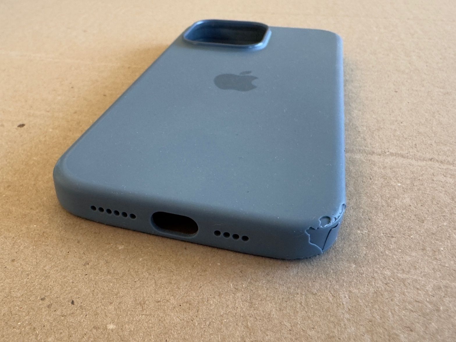 Apple Covers & Schutzfolien: Coque Apple iPhone 15 Pro Max – Gebraucht aus Yverdon-les-Bains von ele_z7jf 2
