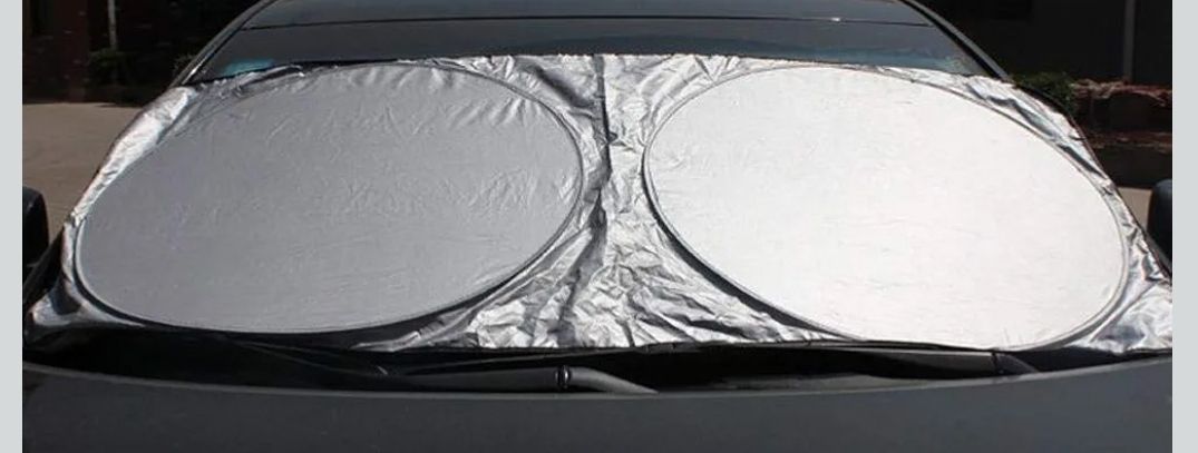 Markisen: Pare-soleil de voiture pliable, parfait pour l'été!b – Gebraucht aus Crans VD von Yobia8