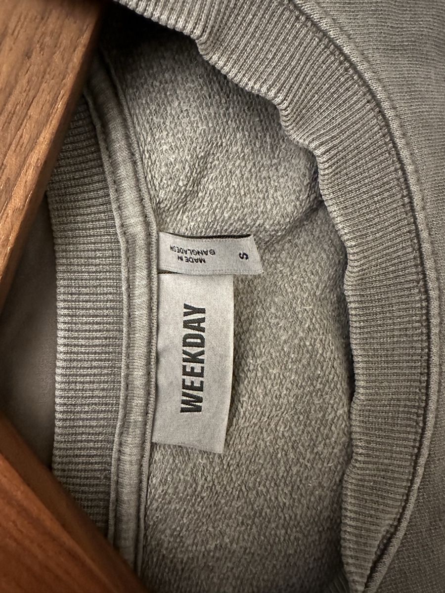 Weekday Maglioni & Felpe: Weekday Oversize Sweatshirt Grau S – Usato da Zürich venduto da jak_89nh 2