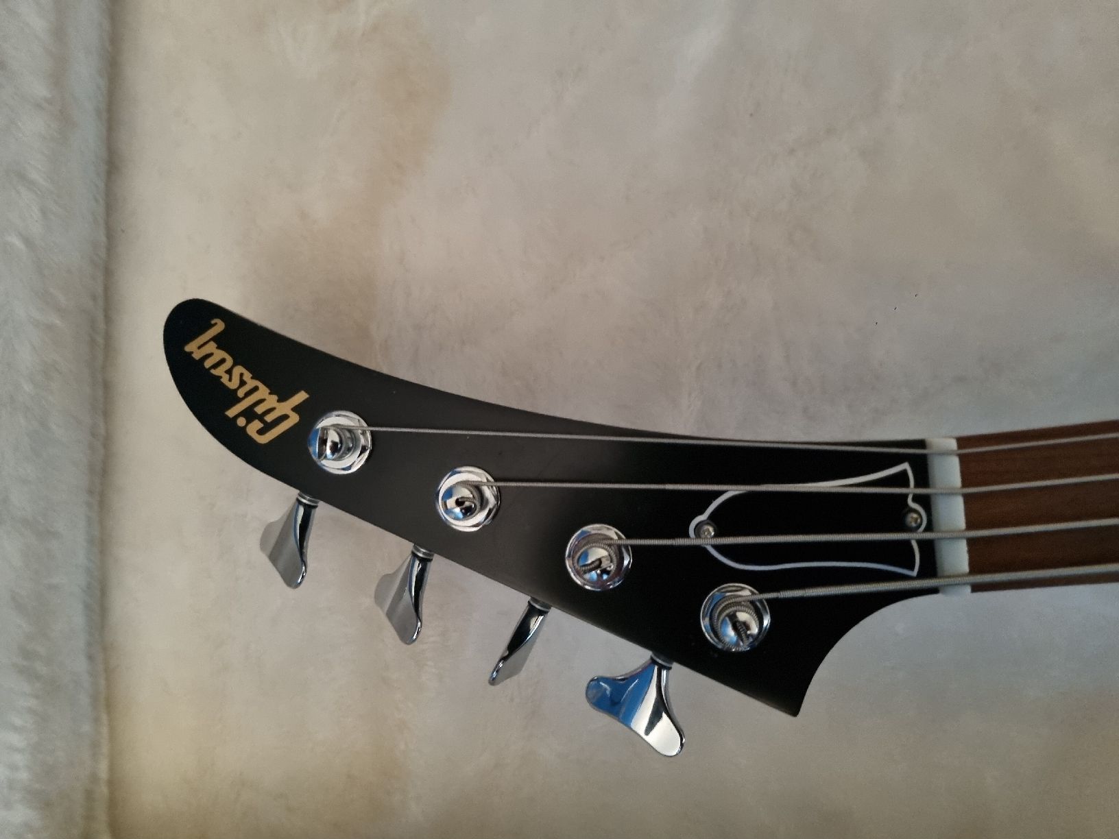 Gibson Strumenti musicali: Gibson USA Explorer Bass – Nuovo (secondo la descrizione) da Winterthur venduto da fab_xwh7 2