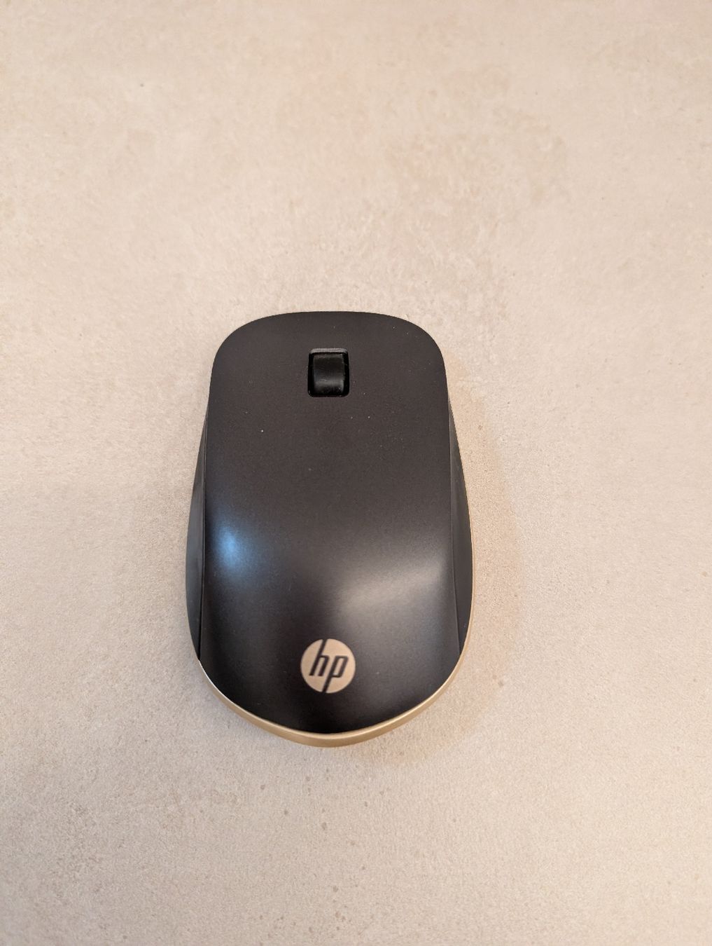 Hewlett Packard Mouse: HP Bluetooth Maus schwarz gold – Usato da Schwanden GL venduto da nadine_gl 2
