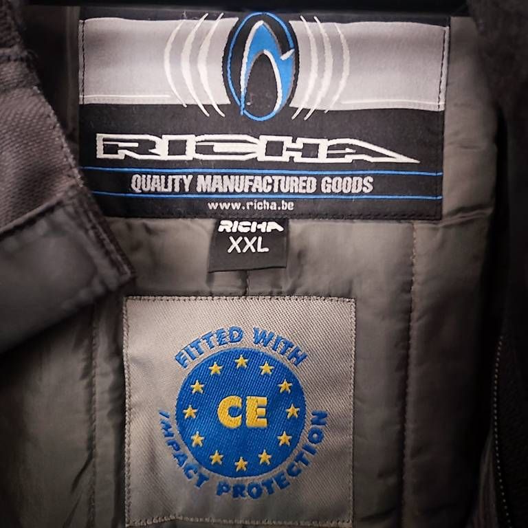Jacken: Richa Motorradjacke Grösse XXL – Gebraucht aus Brig von oligri 3