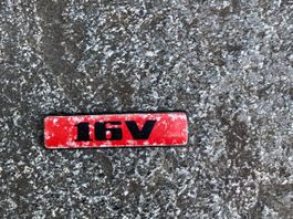 VW Golf 2 GTI 16V Emblem Cockpit