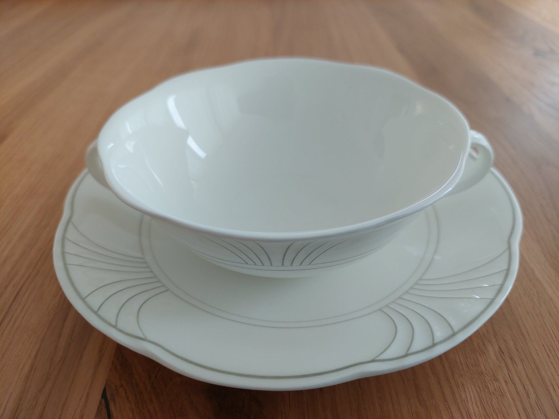 Villeroy & Boch Set di piatti: Villeroy & Boch Geschirrset "Piano" – Usato da Baldegg venduto da collect.hub 1
