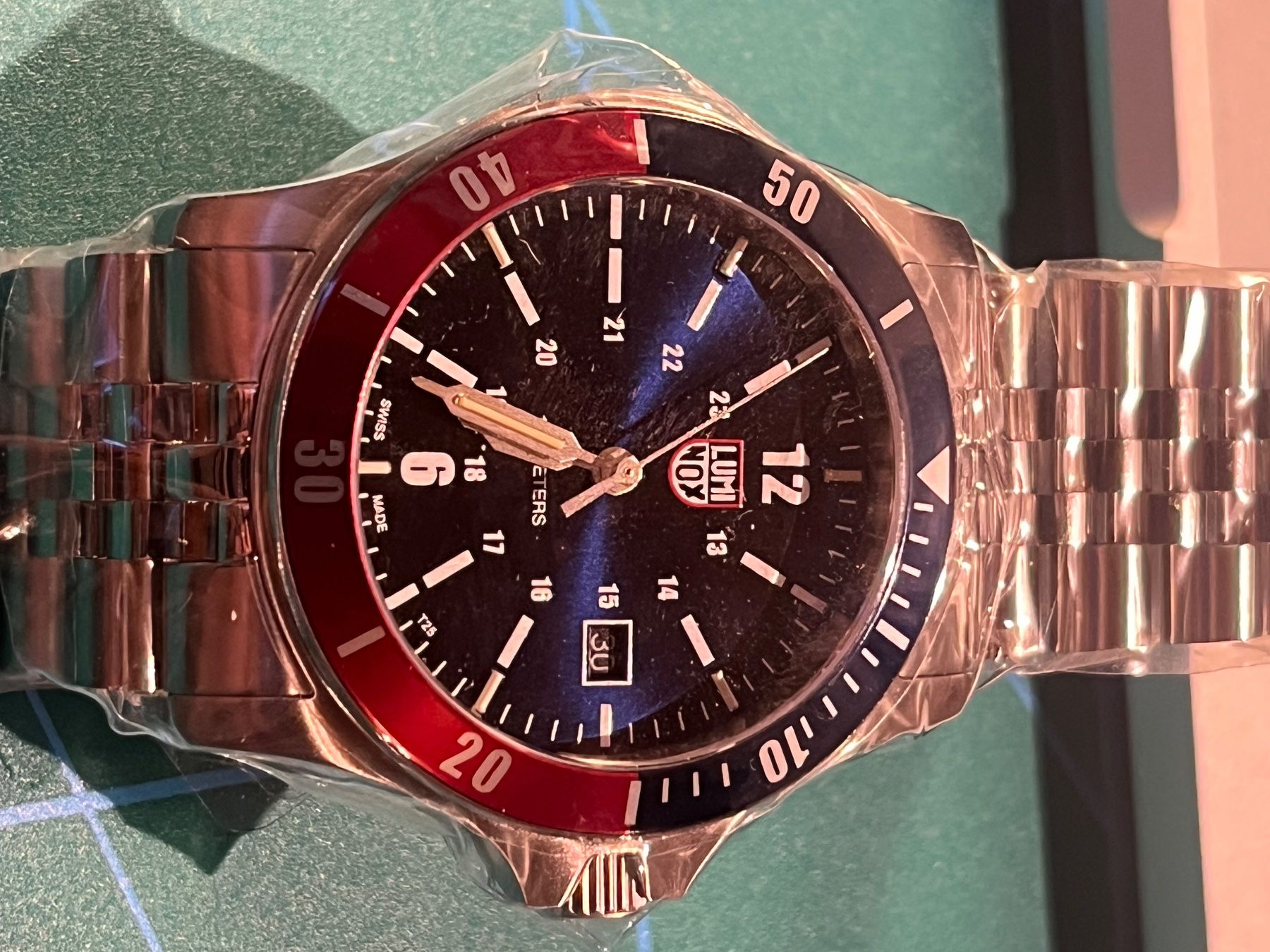 Luminox Uhren: Luminox Sport Timer Pepsi Uhr – Neu und originalverpackt aus St. Niklaus VS von wildholzmann