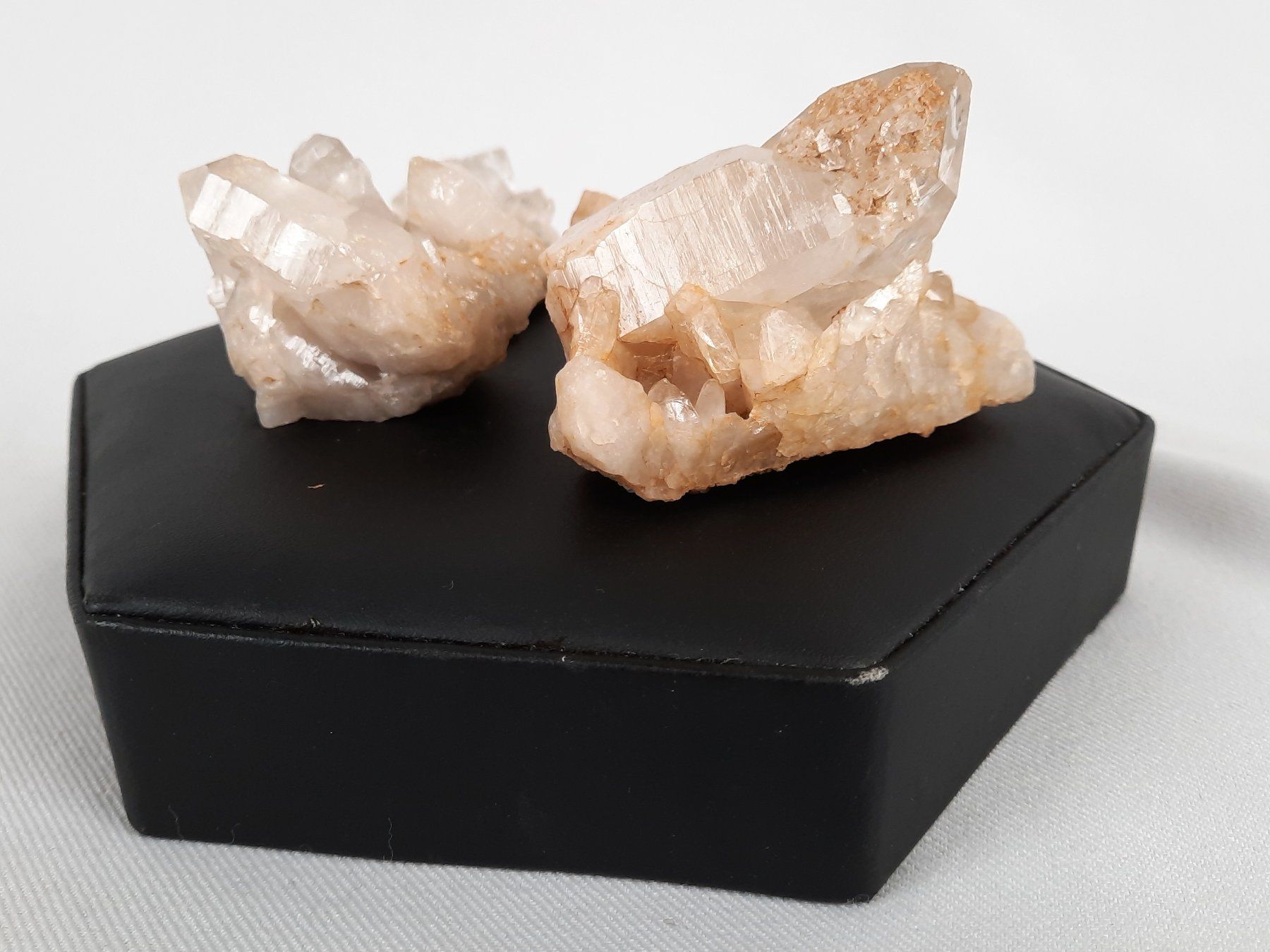 Mineralien & Heilsteine: 4 Bergkristalle – Gebraucht aus Beinwil am See von Restwert_Beinwil 2
