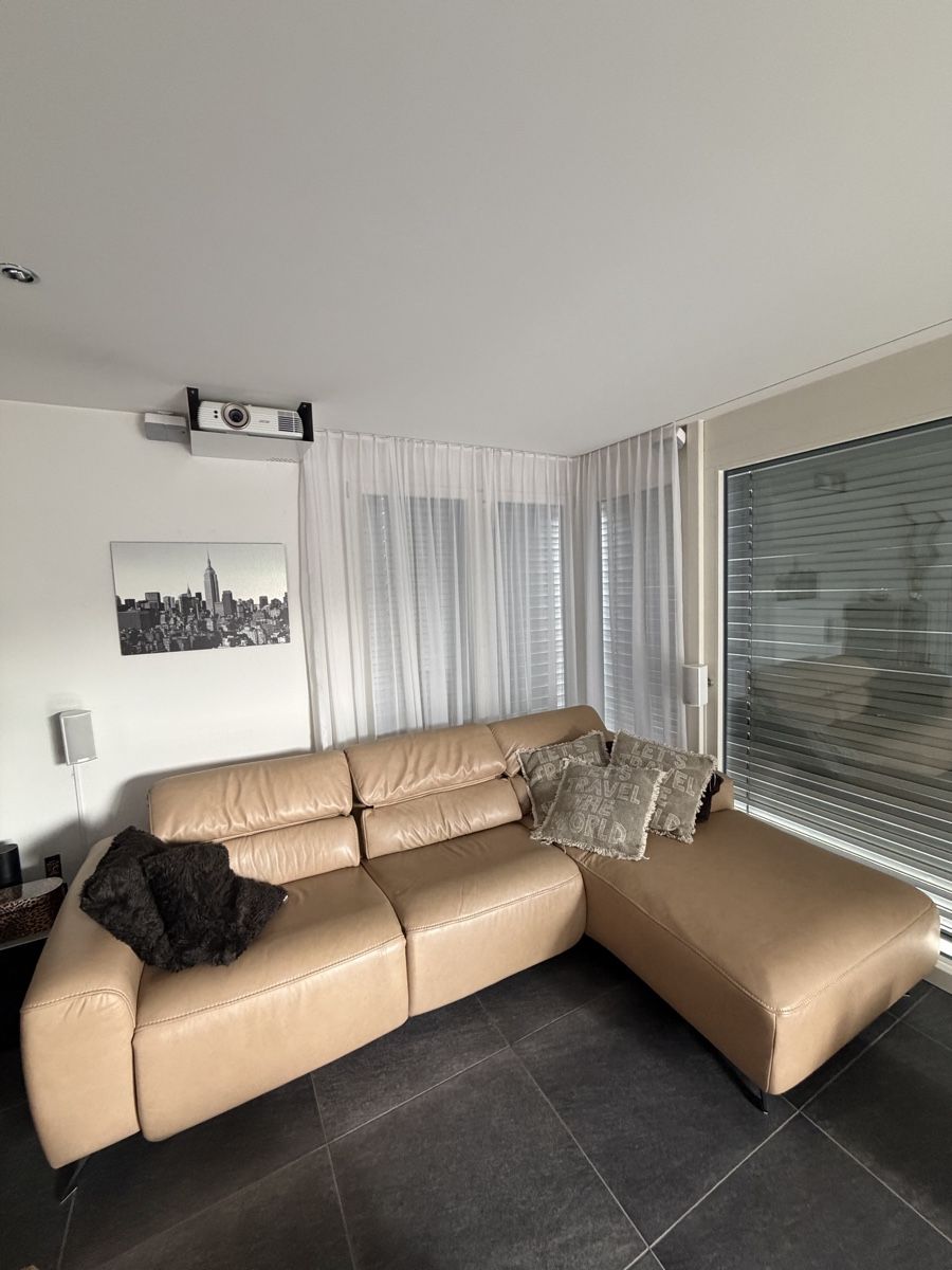 Sofas: Exklusives Echtleder-Ecksofa mit 3x elektrischer Relaxfunkti – D'occasion à Biel-Benken BL par cor_rmw7 2