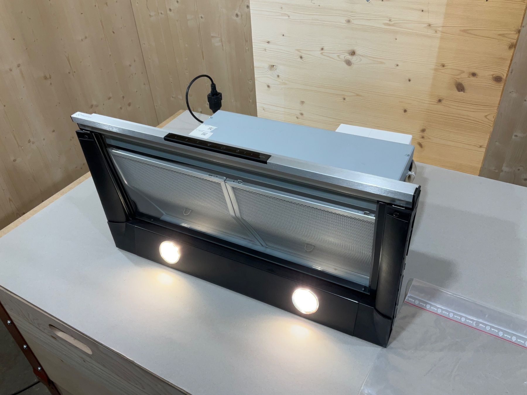 Electrolux Dampfabzug: 130 Electrolux Dampfabzug aus Küchenliquidation – Neu (gemäss Beschreibung) aus Derendingen von  1