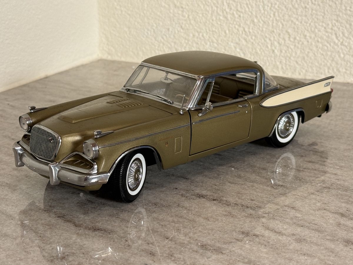Modellini d'auto: Studebaker Golden Hawk 1958 – Usato da Burgdorf venduto da Jvan07 2