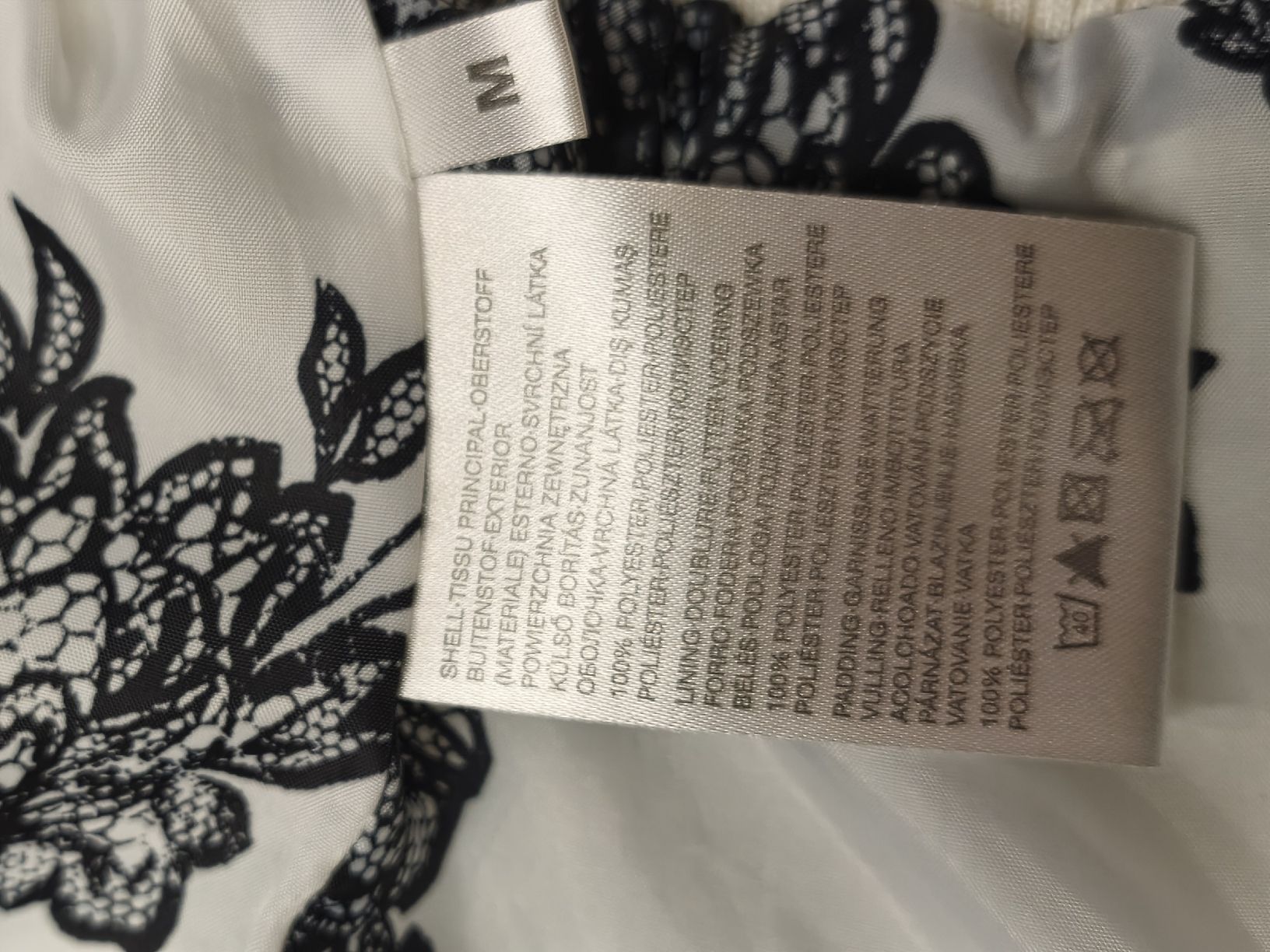 C&A Gilet & Giacche senza maniche: Clockhouse Weste weiss mit Muster Innenfutter Grösse M – Nuovo (secondo la descrizione) da Emmetten venduto da SecondhandSiska 4