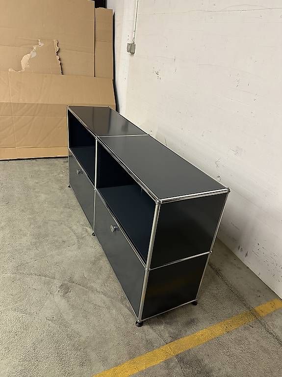 Scaffali: USM Haller Sideboard Anthrazit – Usato da Wildegg venduto da M5-Power 1