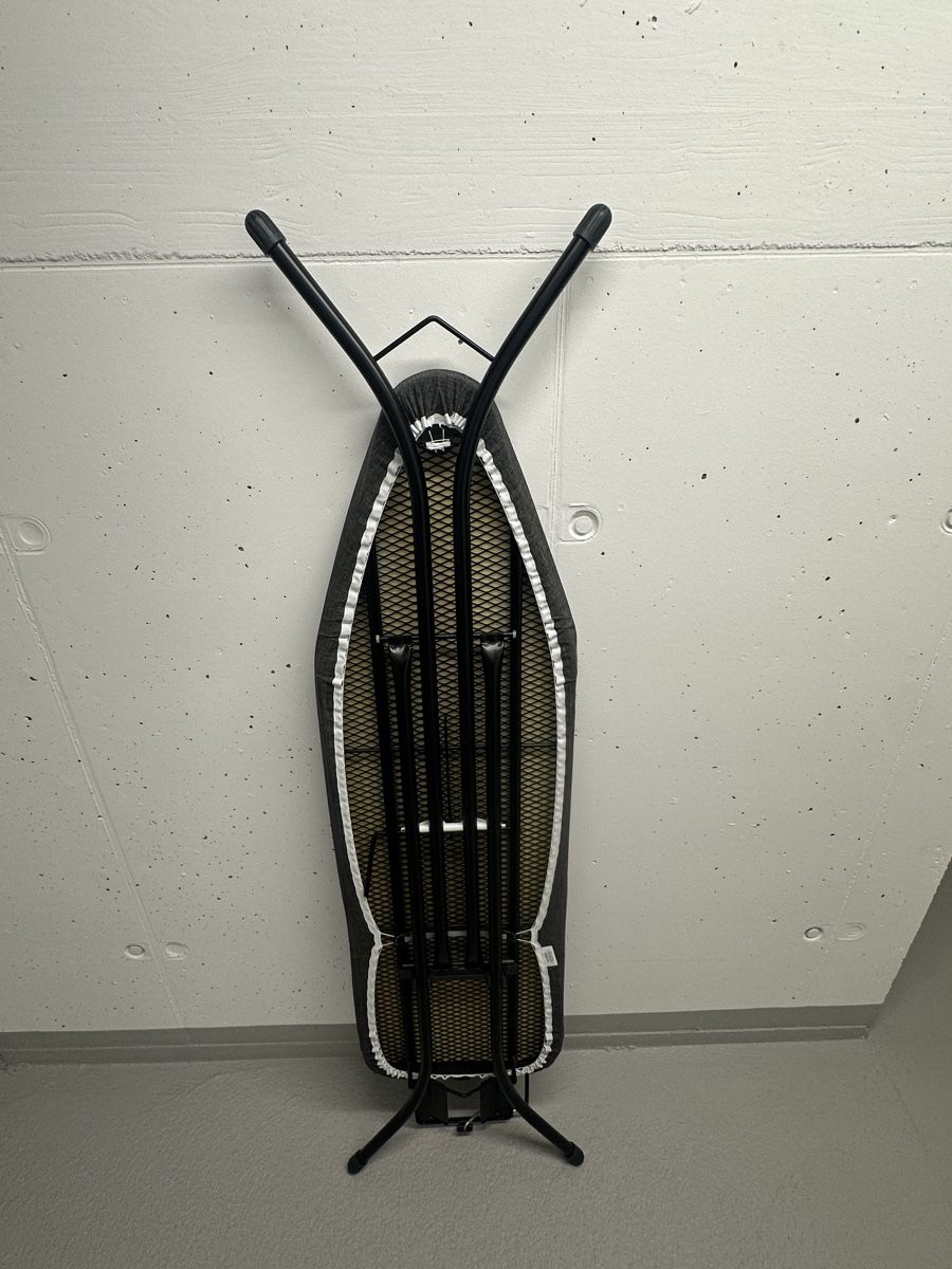 Brabantia Bügelbretter: Bügelbrett Brabantia – Gebraucht aus Luzern von aaalliinne 1