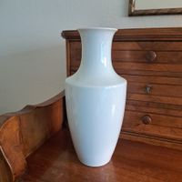 Weisse Porzellanvase von Heinrich/Bavaria