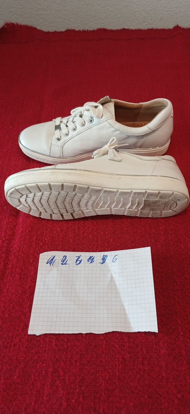 Scarpe da donna: Damensneakers – Usato da Pfäffikon ZH venduto da rst628 2