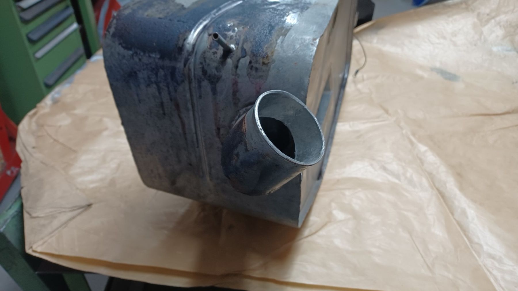 Accessori per altri veicoli: Aston Martin DB 5  Benzintank – Usato da Immensee venduto da bubi19 3