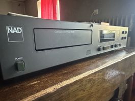 Lecteur CD NAD 5240 - Bon état, parfait pour l'été!