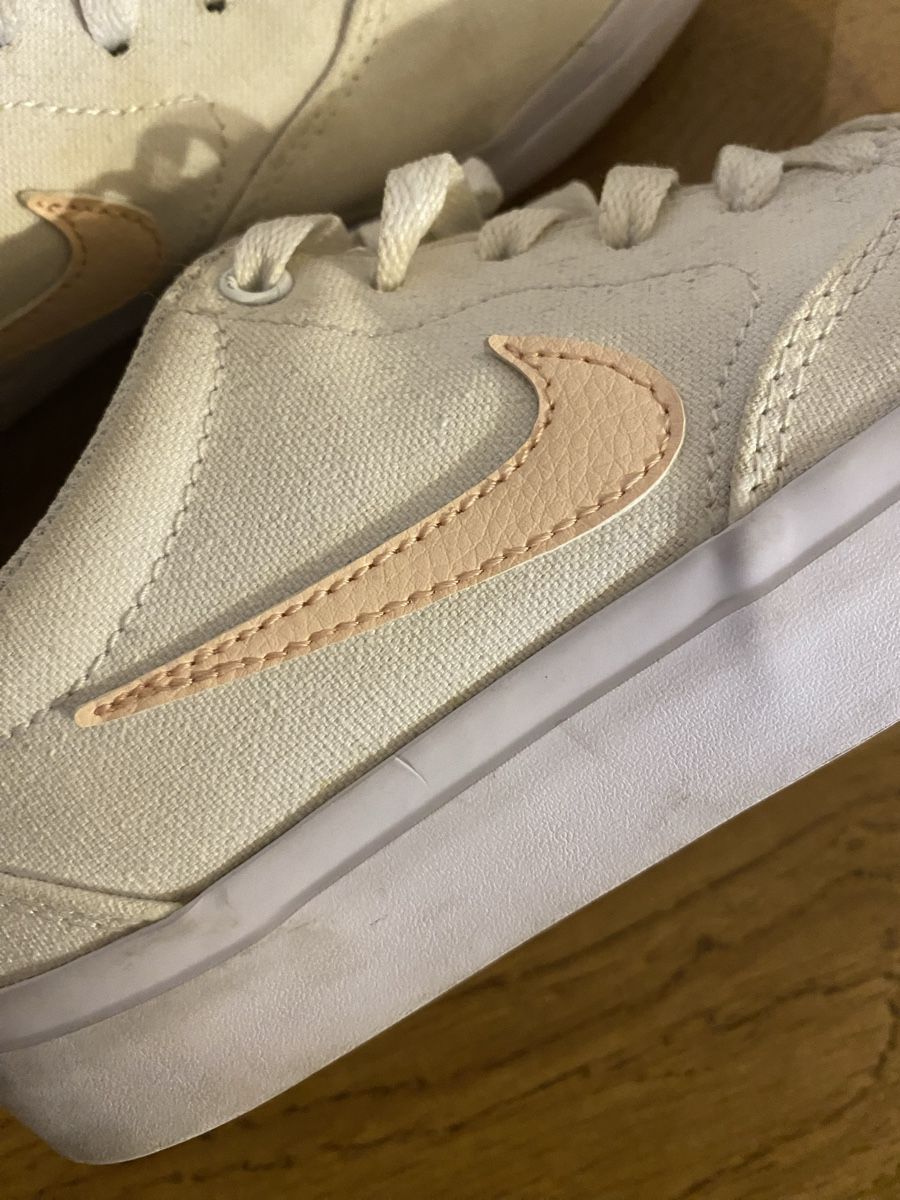Nike Scarpe da donna: Schuhe Nike Damen Gr. 38.5 – Usato da Langenthal venduto da jessiica_z 2