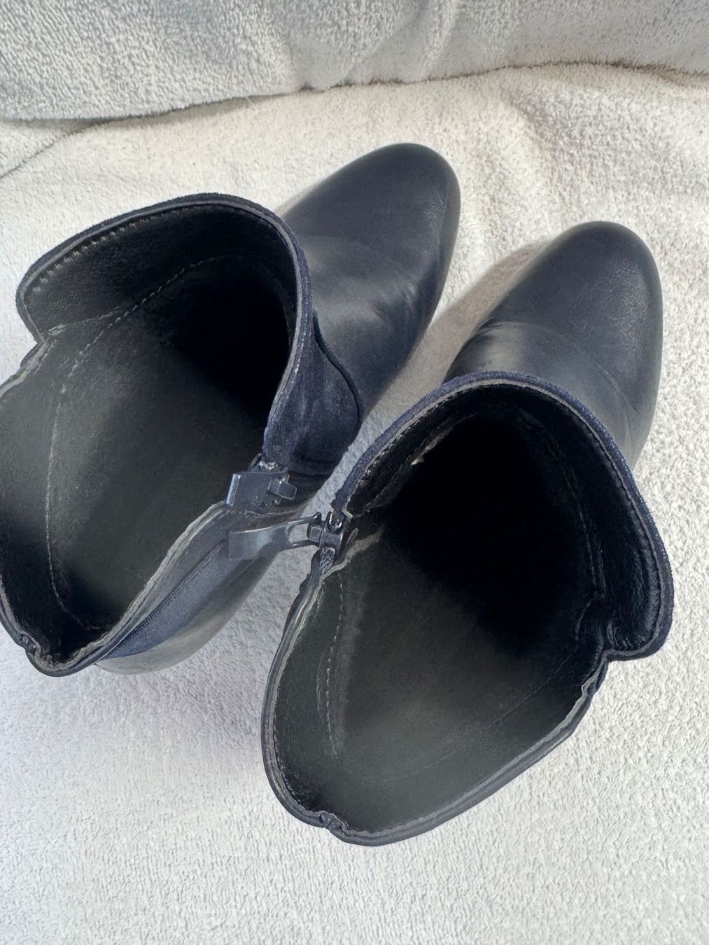 Chaussures femmes: Stiefelette Kunstleder dunkelblau Gr. 38 – Neuf avec emballage d'origine à Zäziwil par blackpearl 3