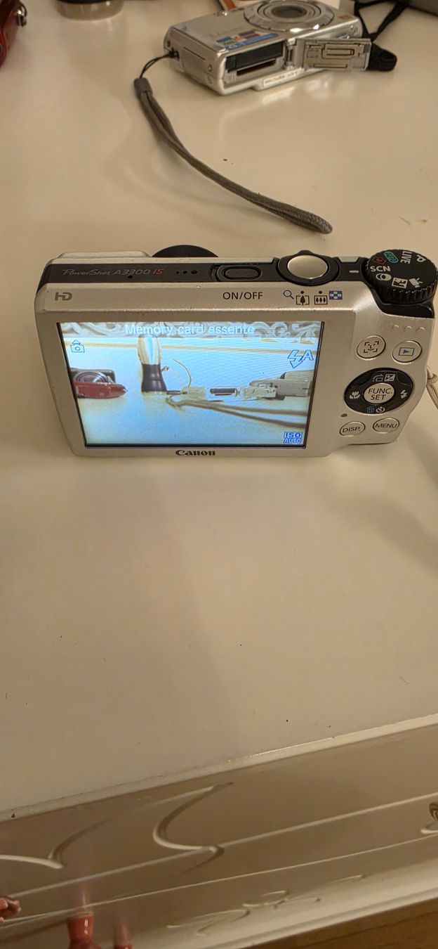Canon Fotocamera: Canon Powershot A3300IS – Usato da Lyss venduto da ram76