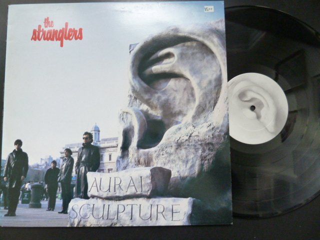 Dischi in vinile: The Stranglers - Aural sculpture  (VG++) – Usato da Au ZH venduto da sikoku