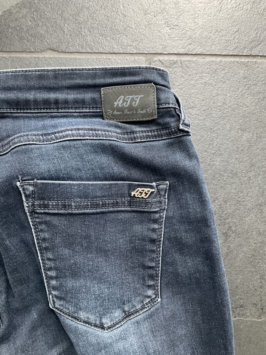 Jeans: Att Jeans, Amor Trust & Truth – Usato da Röschenz venduto da Queen020 2
