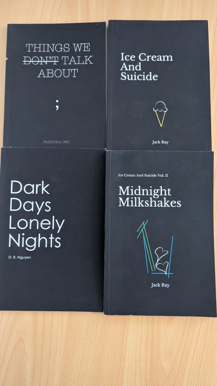 Livres: Poetry Book Bundle – D'occasion à Rudolfstetten par Unaaffchen