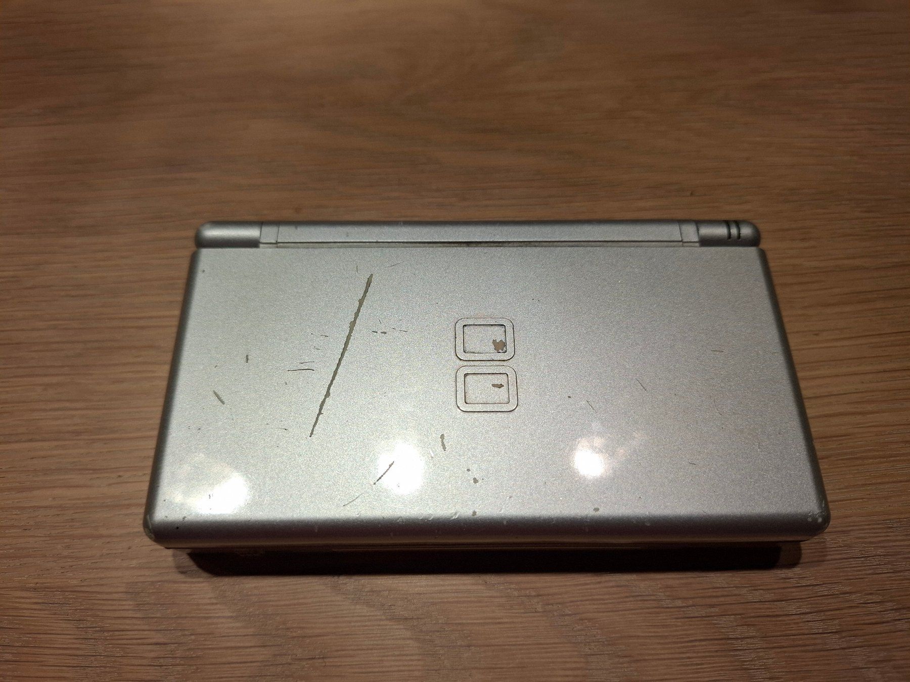 Nintendo Konsolen: Nintendo DS Lite Silber mit Spiel ab 1Fr. – Gebraucht aus Künten von Naturbevorzuger 3