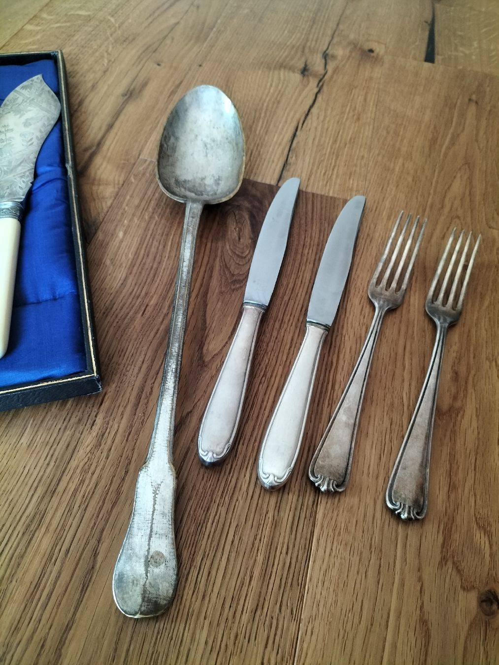 Set di posate: Antikes Besteck Lot / Versilbert – Usato da Müselbach venduto da pat_9c9w 9